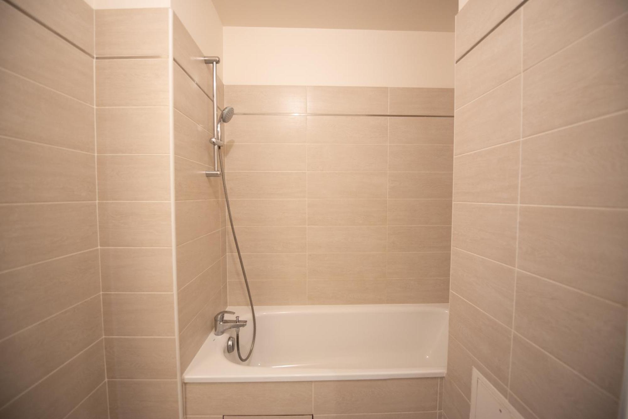 Appartements de 2 ou 3 chambres à 40 minutes de Paris Courcouronnes Quarto foto