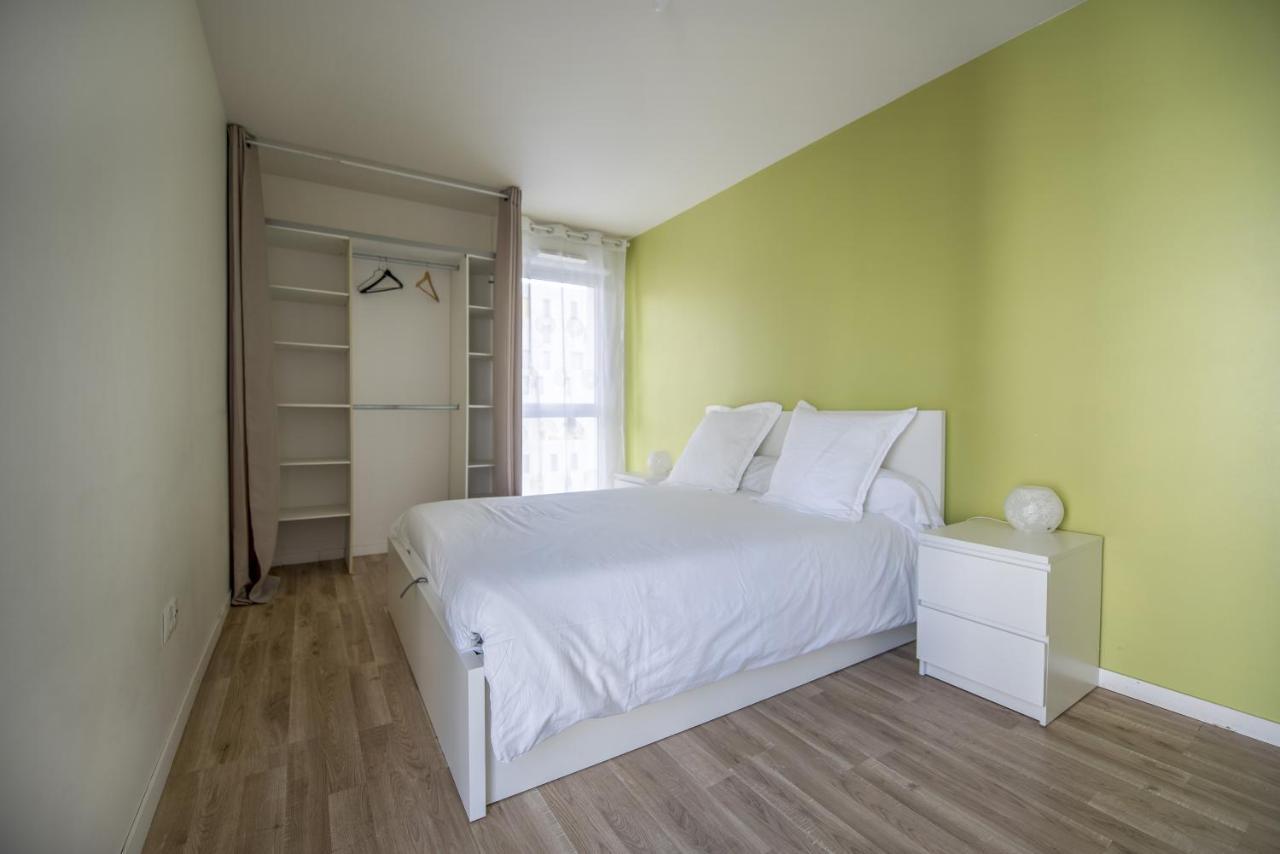 Appartements de 2 ou 3 chambres à 40 minutes de Paris Courcouronnes Exterior foto
