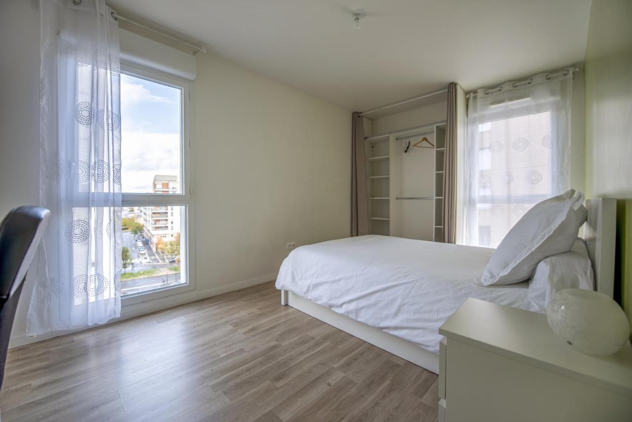 Appartements de 2 ou 3 chambres à 40 minutes de Paris Courcouronnes Exterior foto